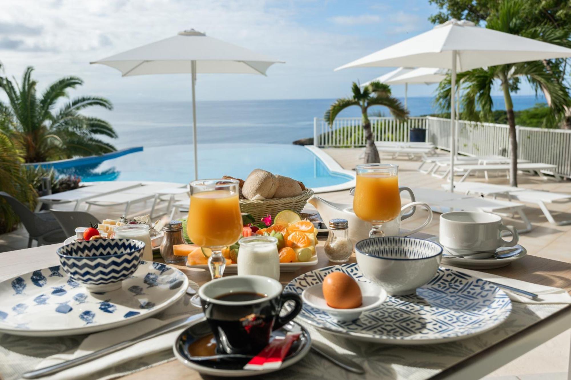Hotel Amaudo Saint-Francois  Ngoại thất bức ảnh