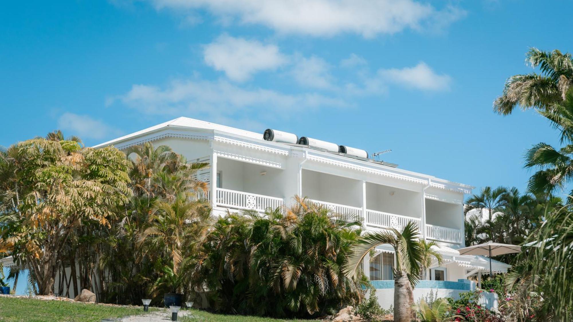Hotel Amaudo Saint-Francois  Ngoại thất bức ảnh